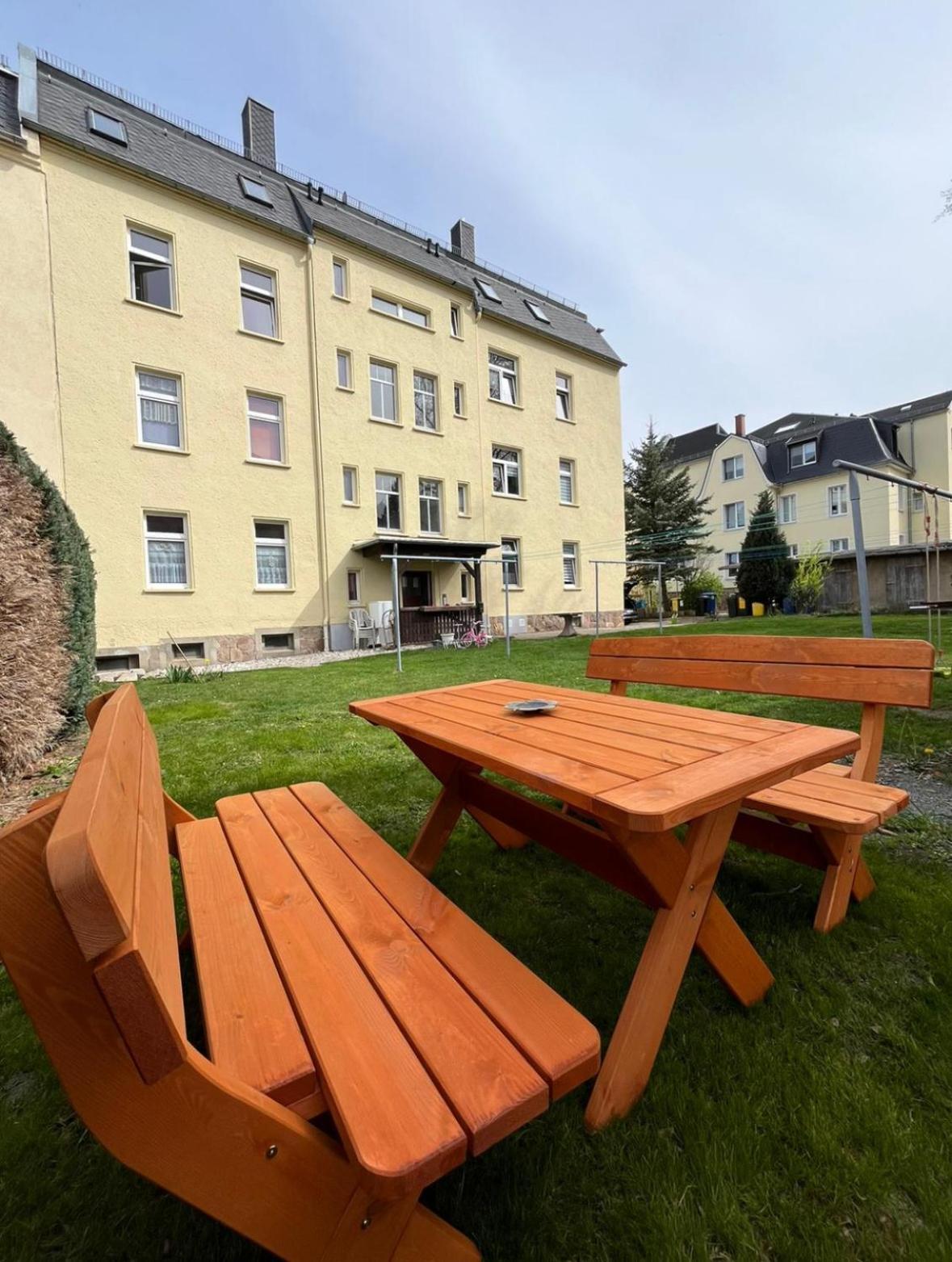 1 Raum Dachgeschosswohnung In Ruhiger Lage Limabach - Oberfrohna Exterior foto